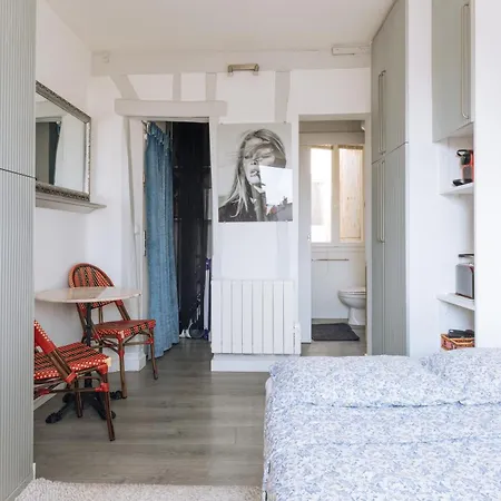 Apartment Very For 2 In